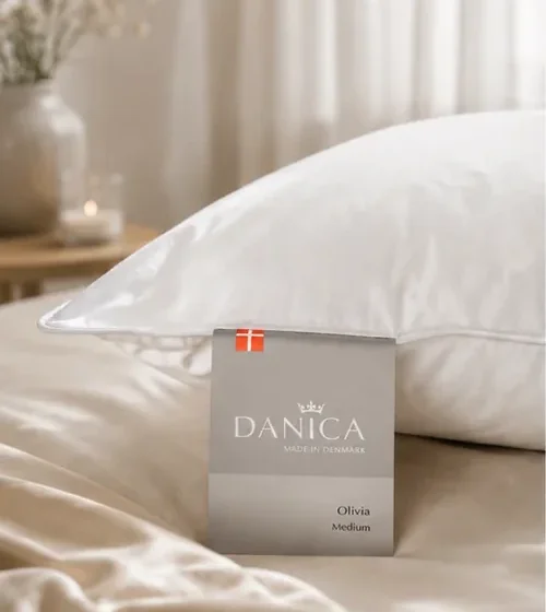 péřový polštář DANICA OLIVIA se štítkem