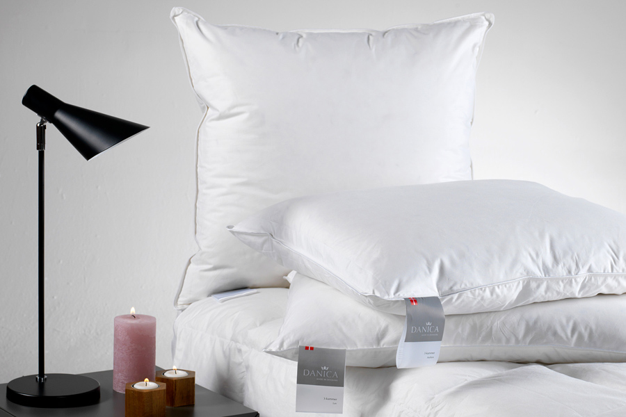Luxusní péřový polštář z prachového peří DANICA OLIVA